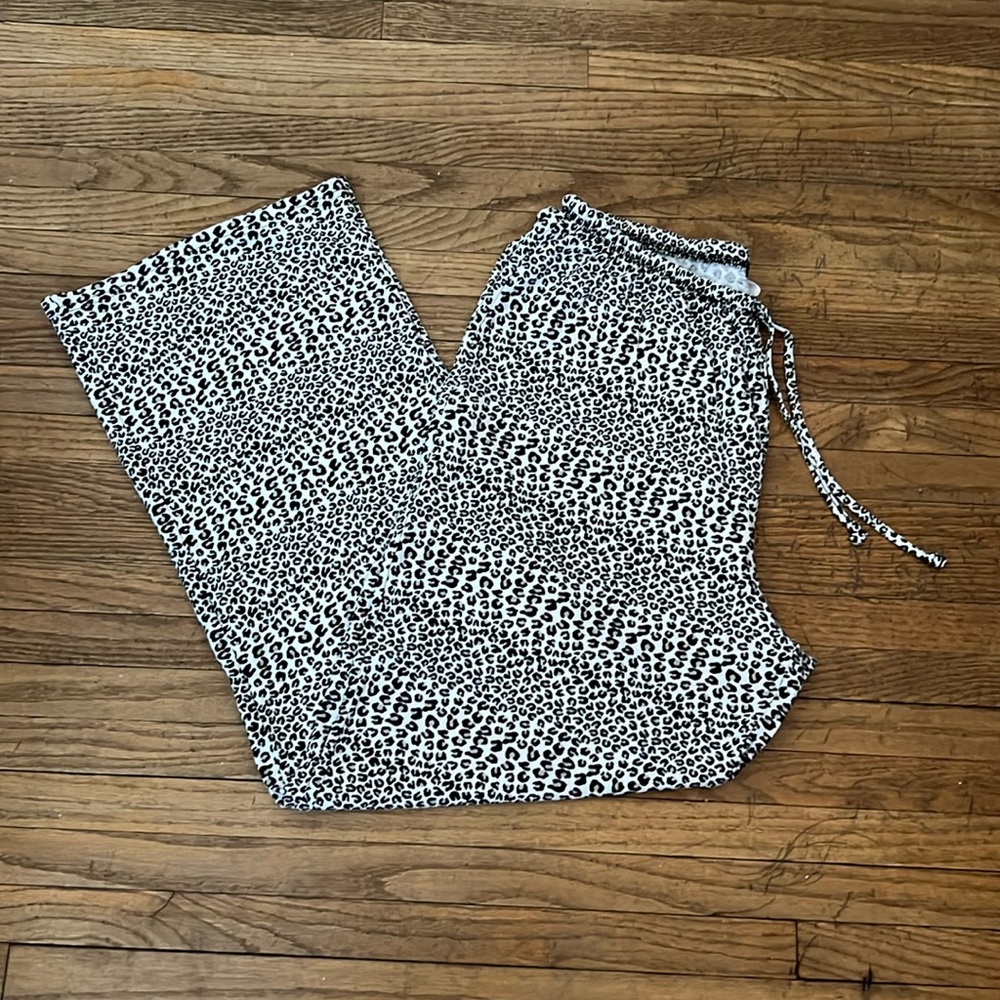 Women’s Cheetah Print Wide Leg Lounge Pants
